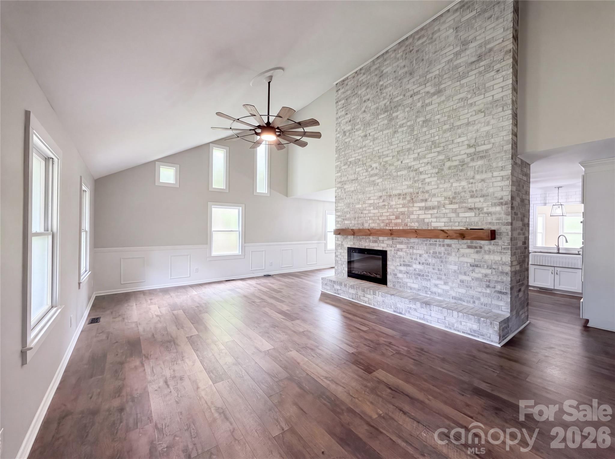 706 Crescent Drive — Cherryville