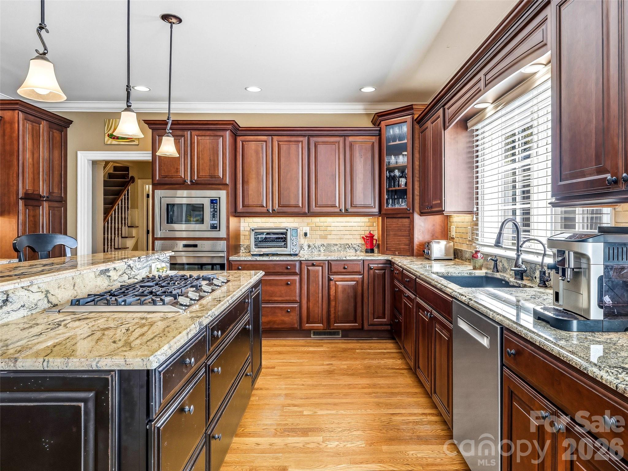 33 Tiverton Lane — Asheville