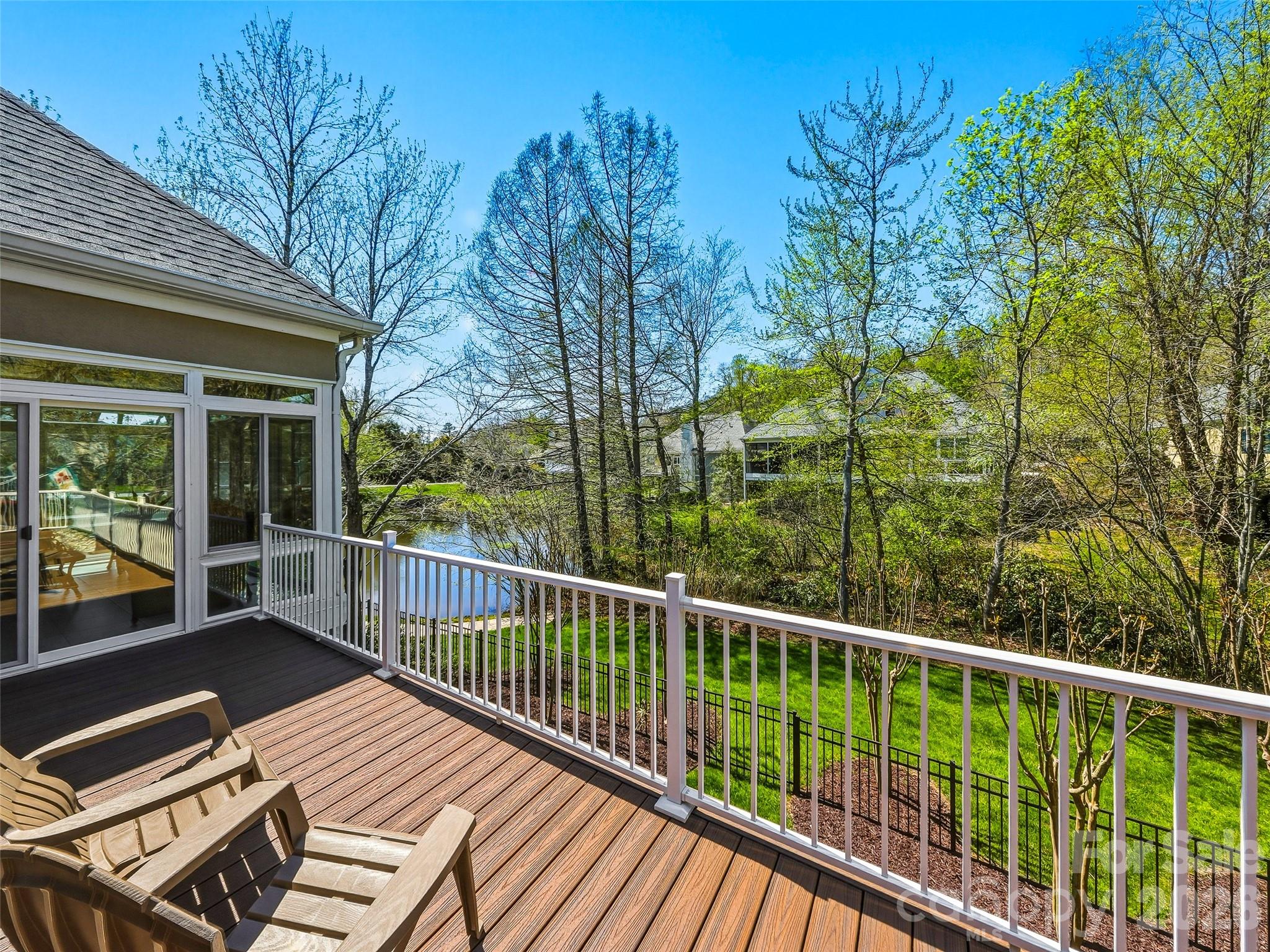 33 Tiverton Lane — Asheville