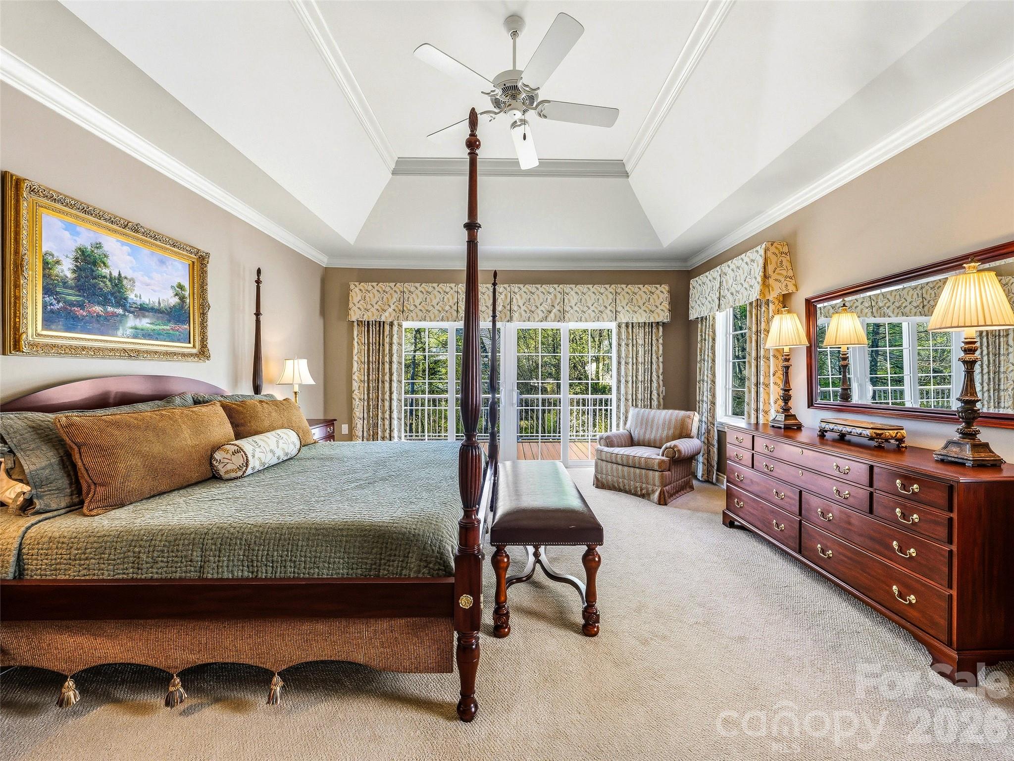 33 Tiverton Lane — Asheville