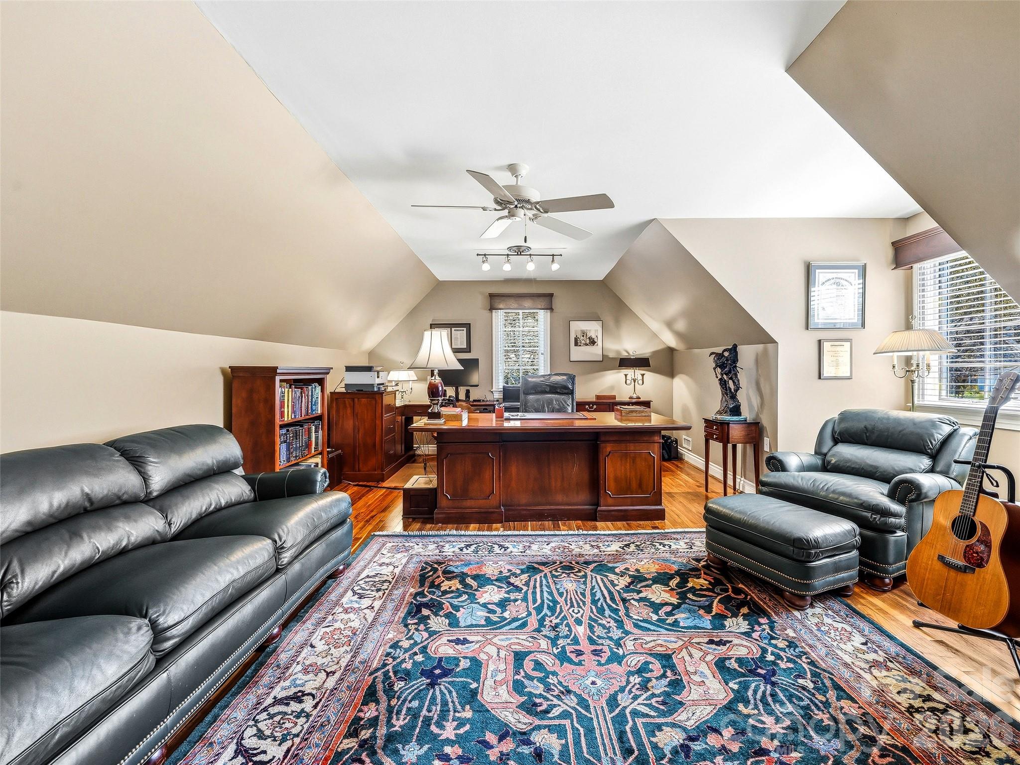 33 Tiverton Lane — Asheville