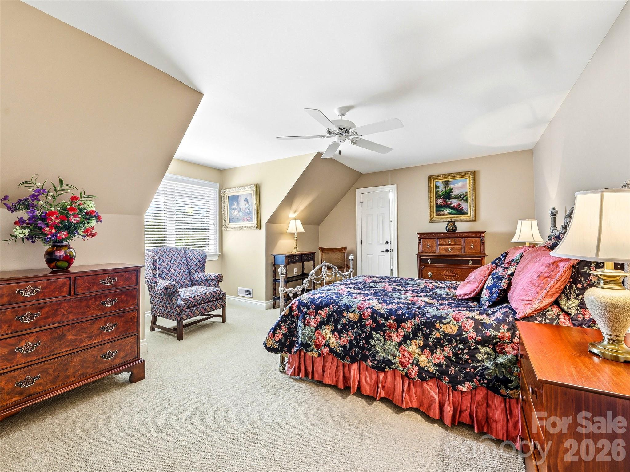 33 Tiverton Lane — Asheville