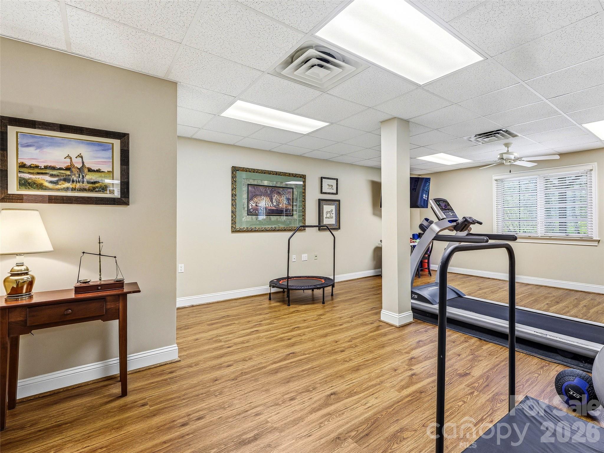 33 Tiverton Lane — Asheville