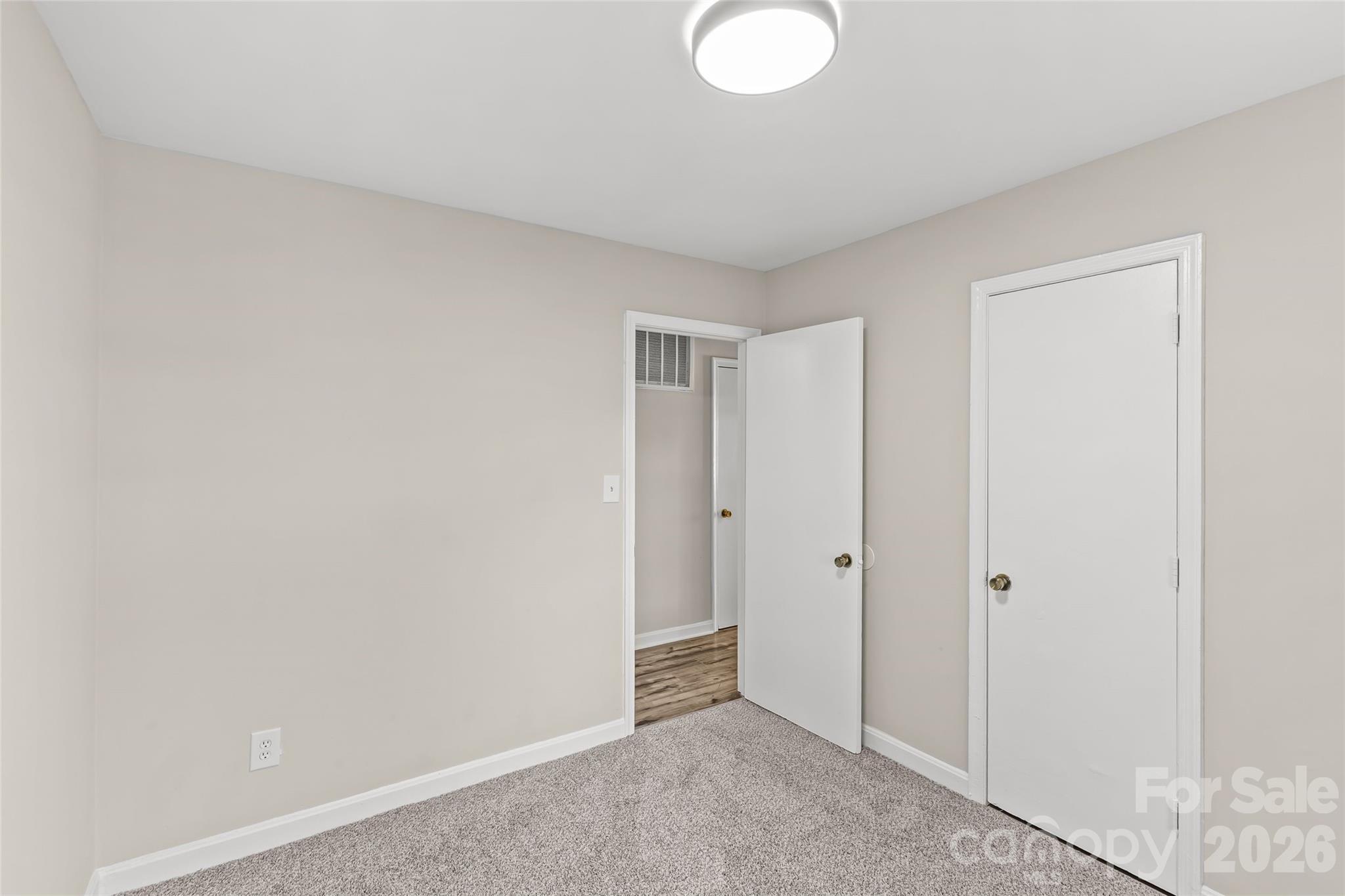 1401 Cedarwood Lane — Charlotte