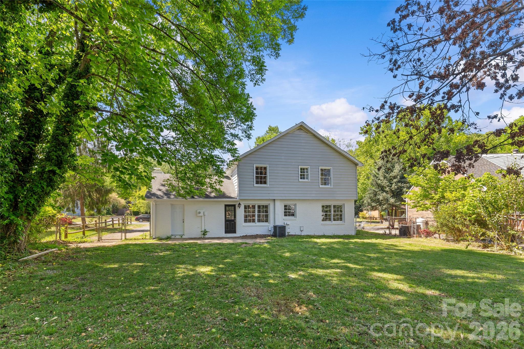 1401 Cedarwood Lane — Charlotte