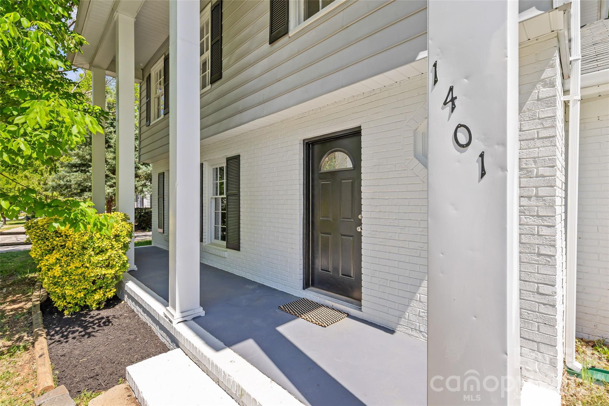 1401 Cedarwood Lane — Charlotte