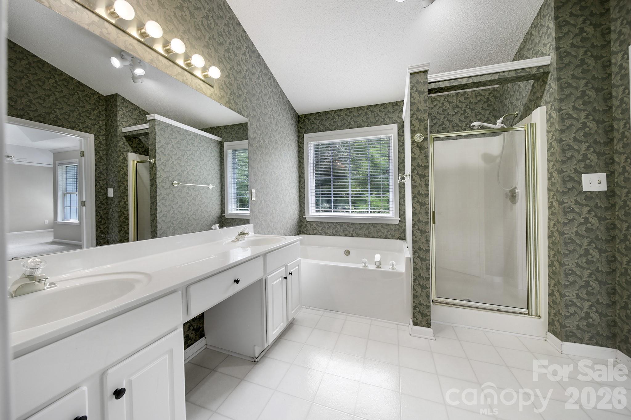 11343 Fox Hill Drive — Charlotte