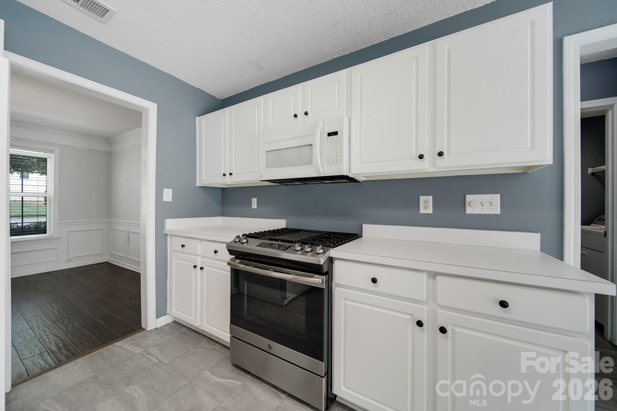 11343 Fox Hill Drive — Charlotte