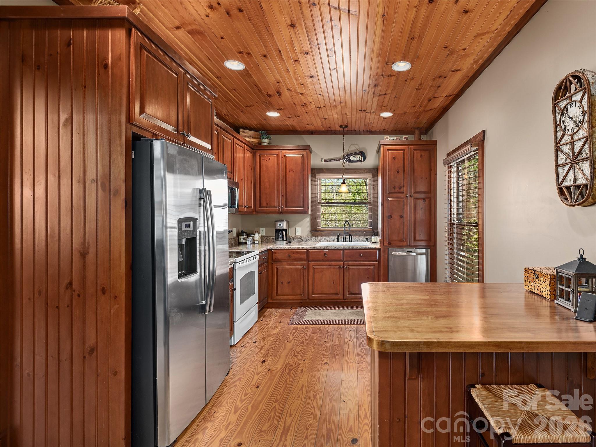 308 North Coast Drive — Mill Spring