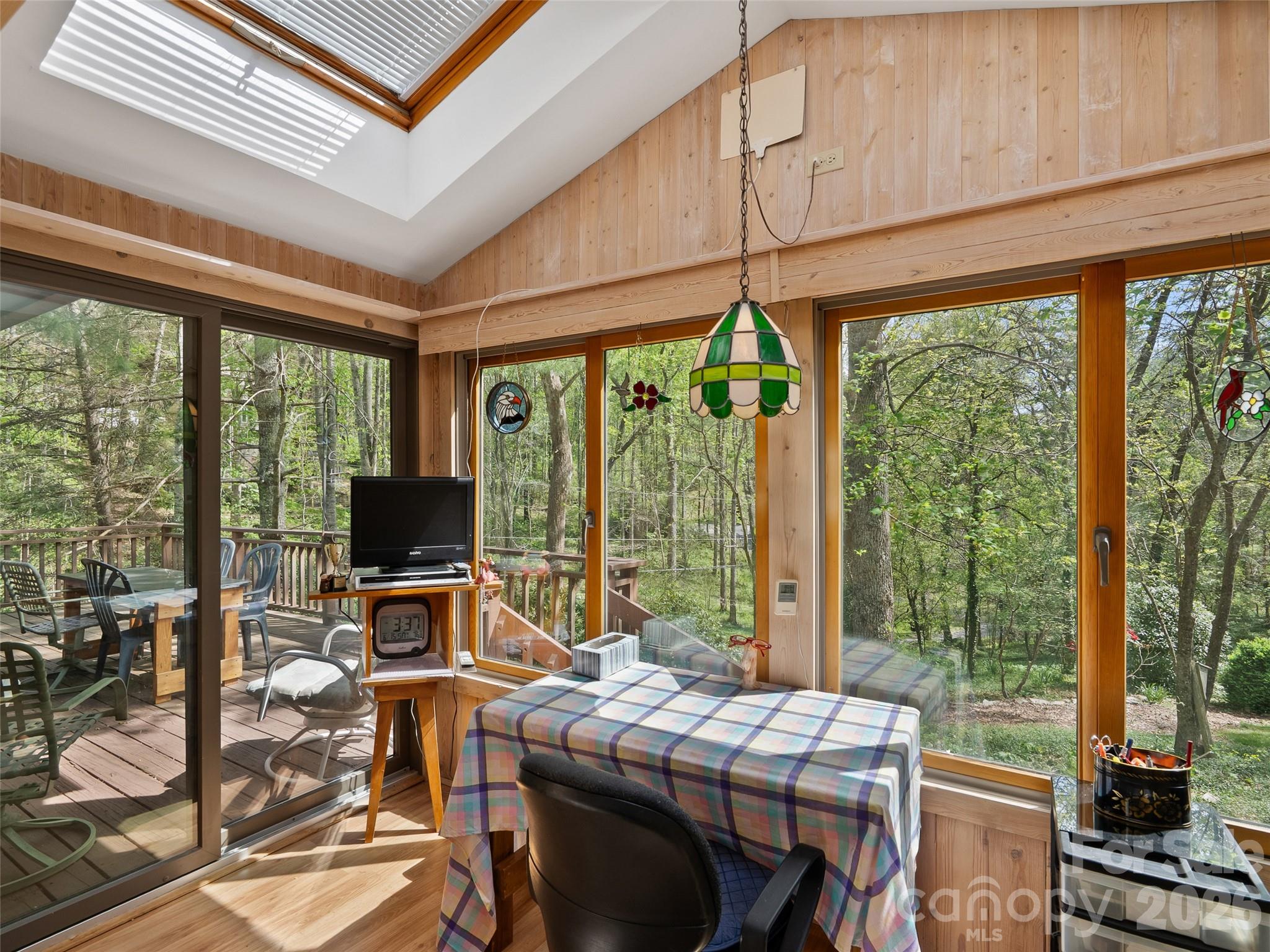 120 Carter Cove Road — Asheville