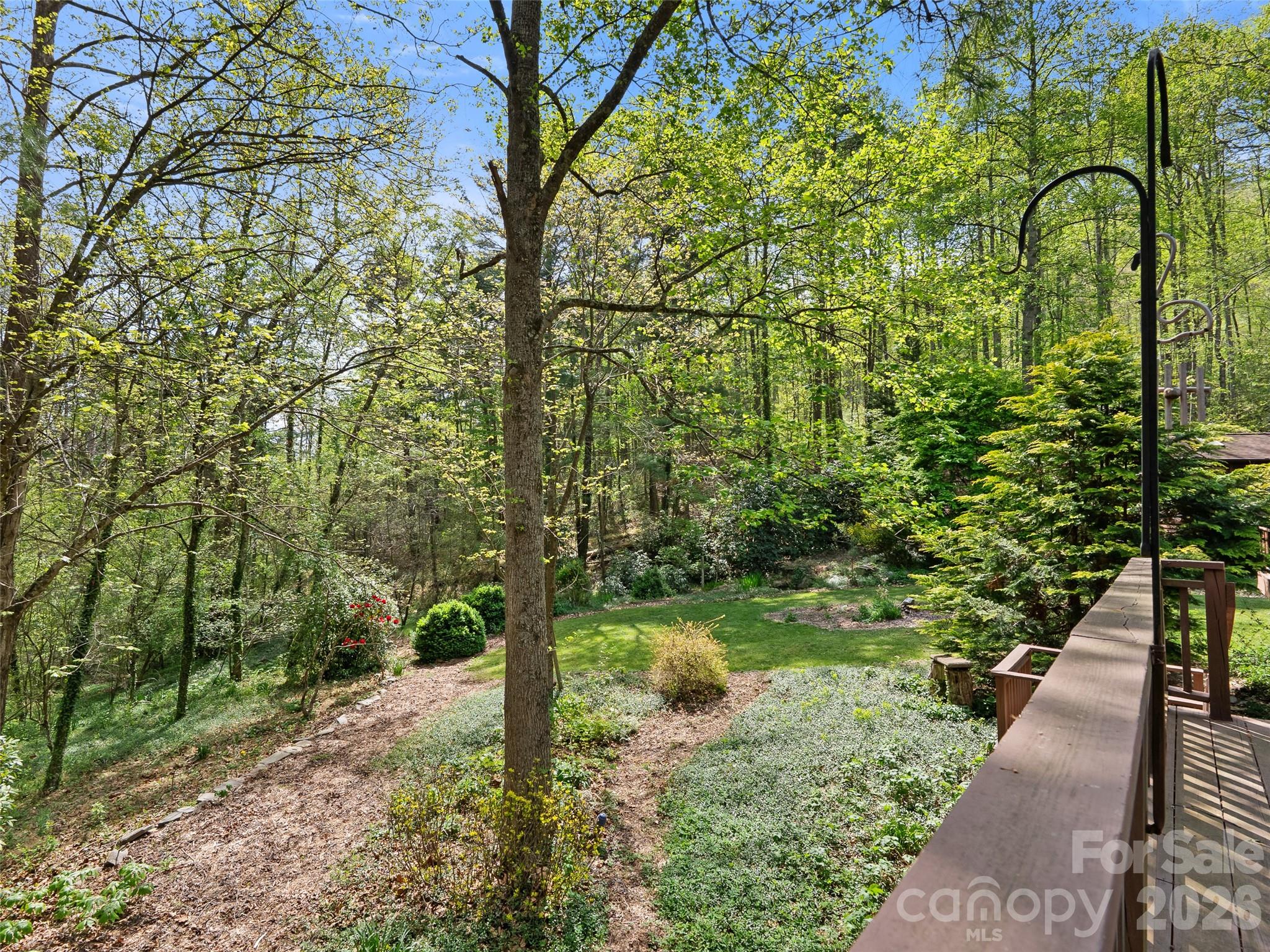 120 Carter Cove Road — Asheville