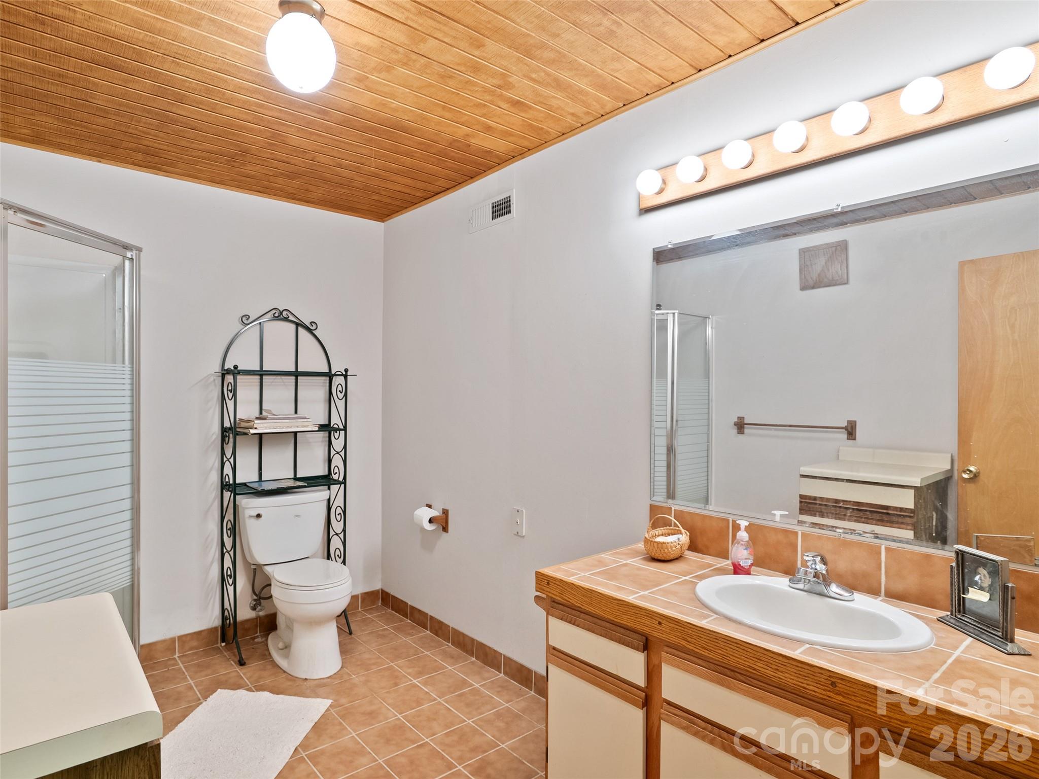 120 Carter Cove Road — Asheville