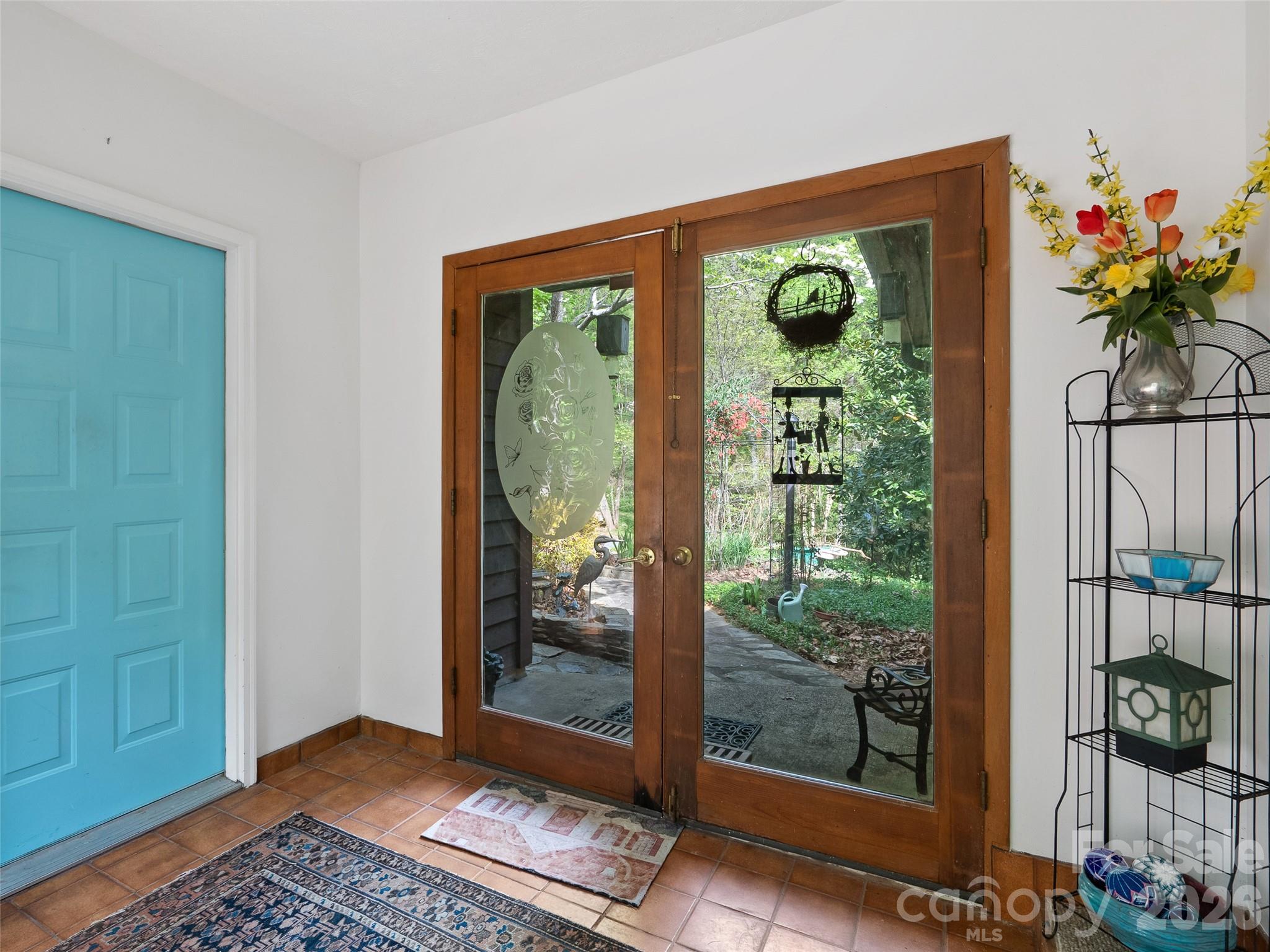120 Carter Cove Road — Asheville