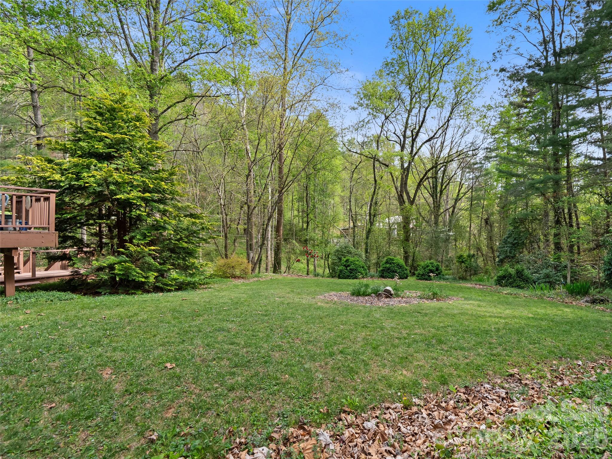 120 Carter Cove Road — Asheville