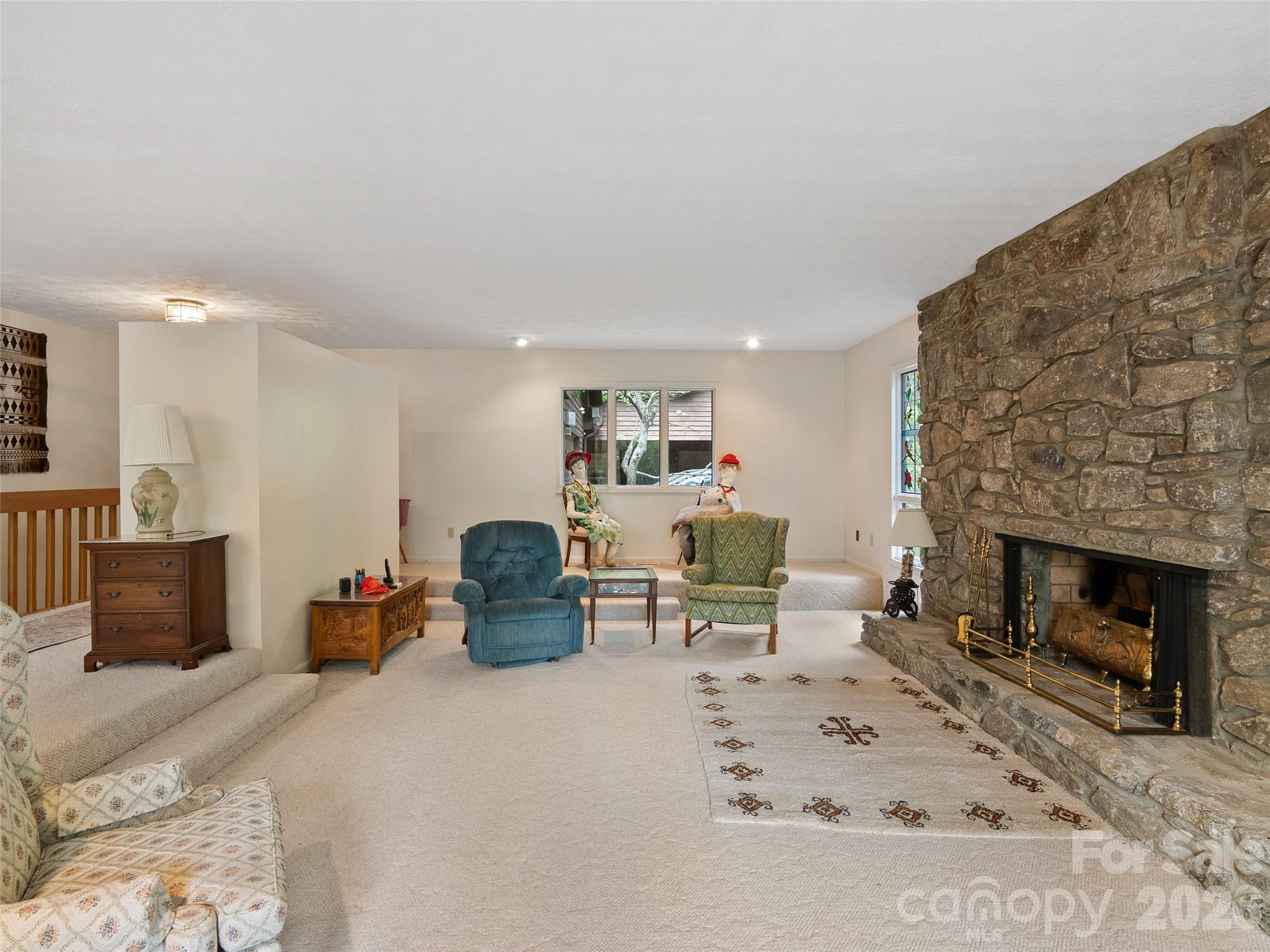 120 Carter Cove Road — Asheville
