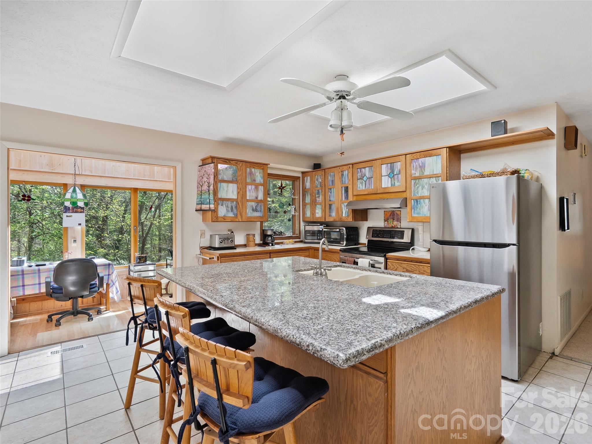 120 Carter Cove Road — Asheville