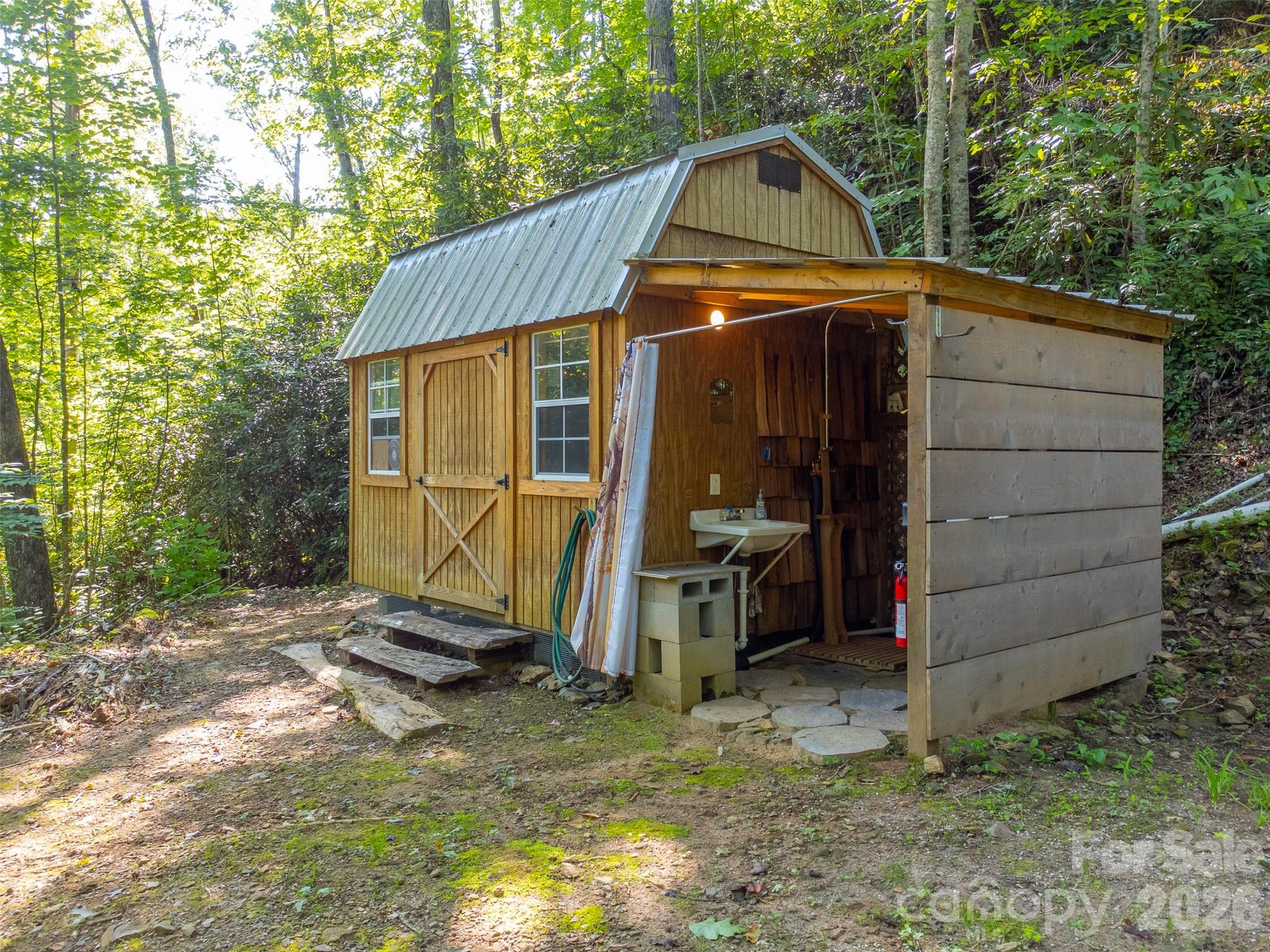 283 Briggs Cove Road — Robbinsville