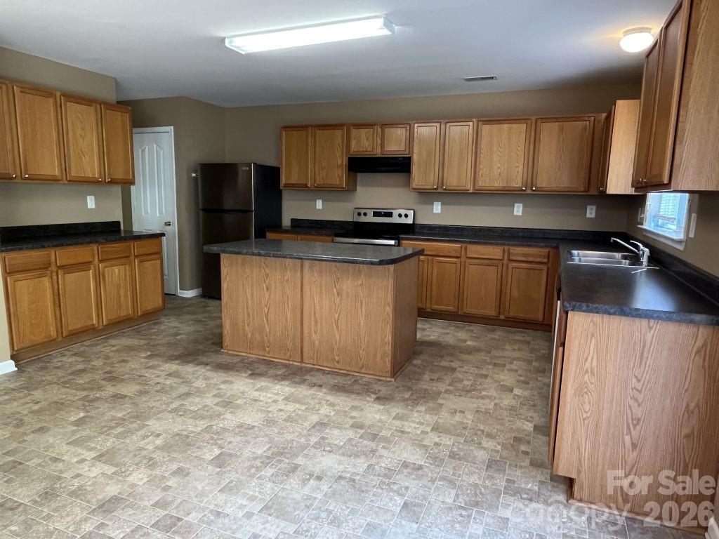 14043 Pinyon Pine Lane — Charlotte