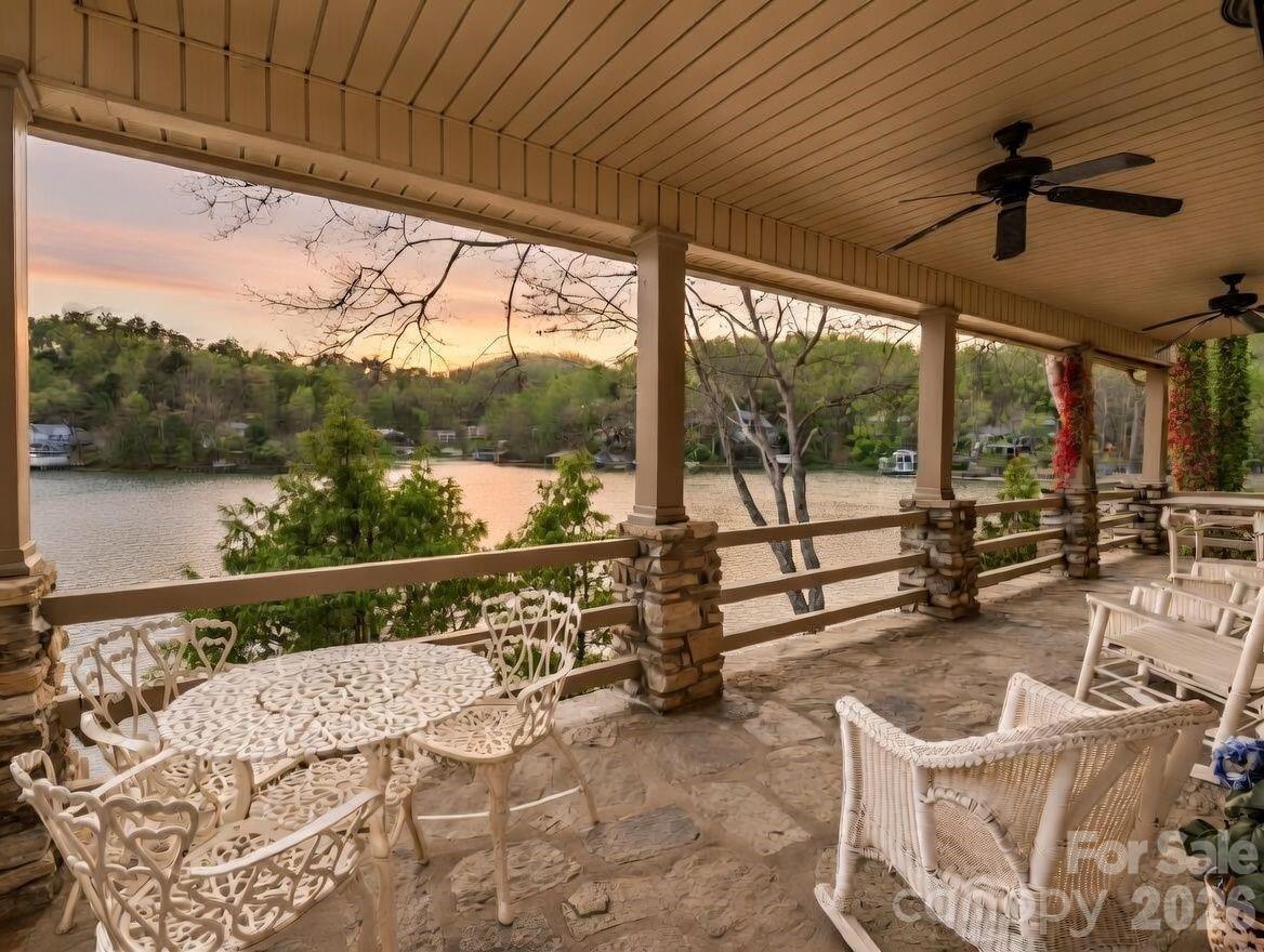 206 Lakeridge Road — Lake Lure
