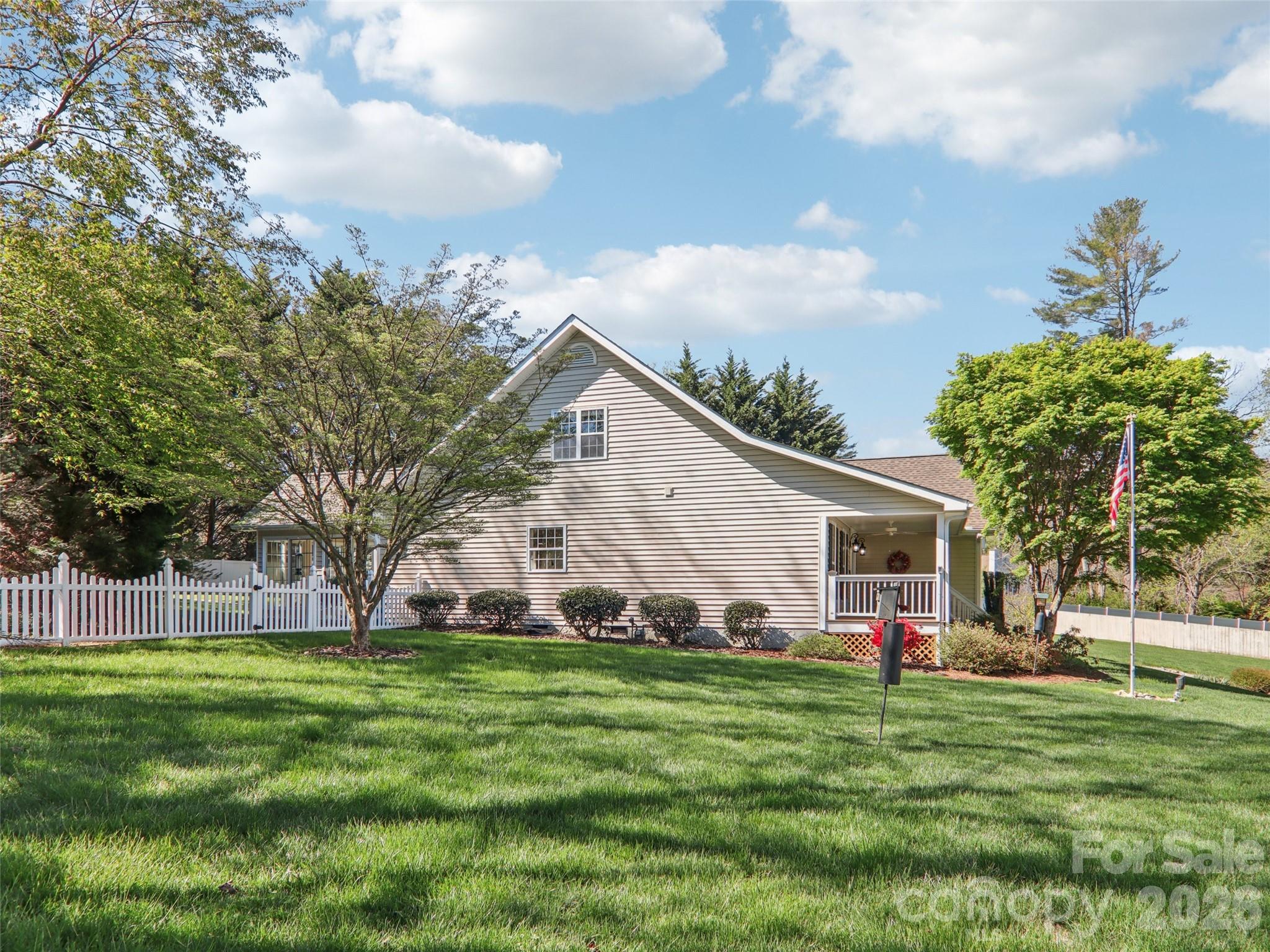 117 Apple Meadow Court — Hendersonville