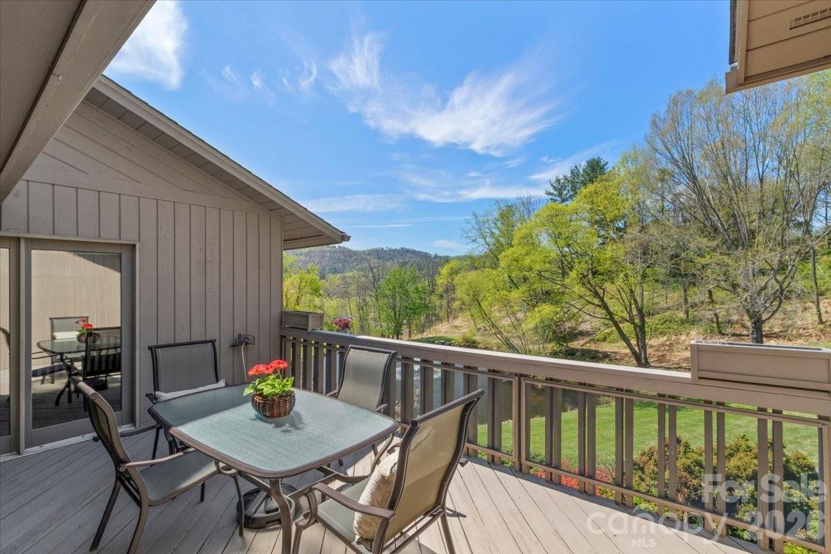 21 Ridge Terrace — Asheville
