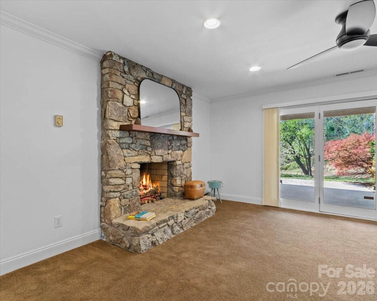 21 Ridge Terrace — Asheville