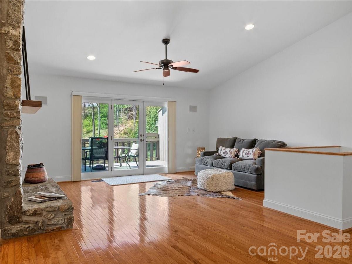 21 Ridge Terrace — Asheville