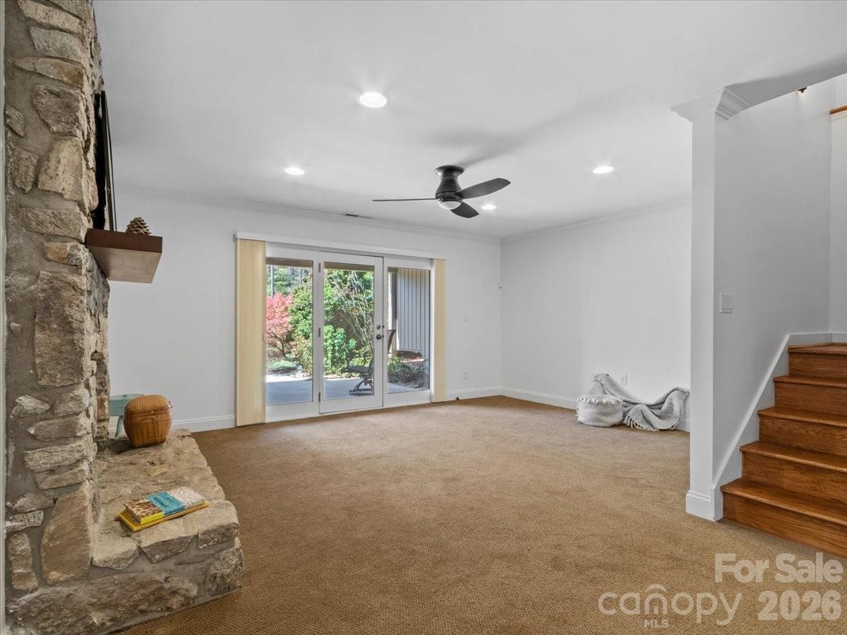 21 Ridge Terrace — Asheville