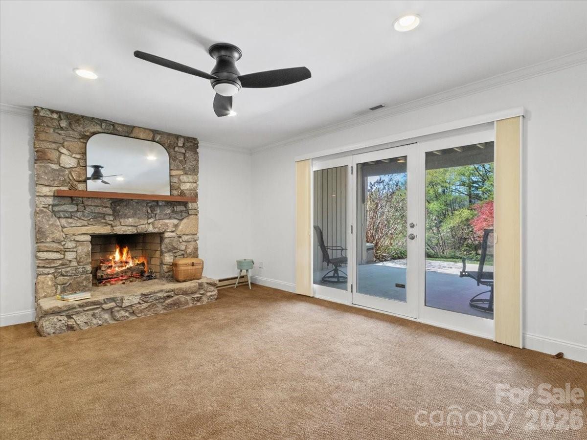 21 Ridge Terrace — Asheville