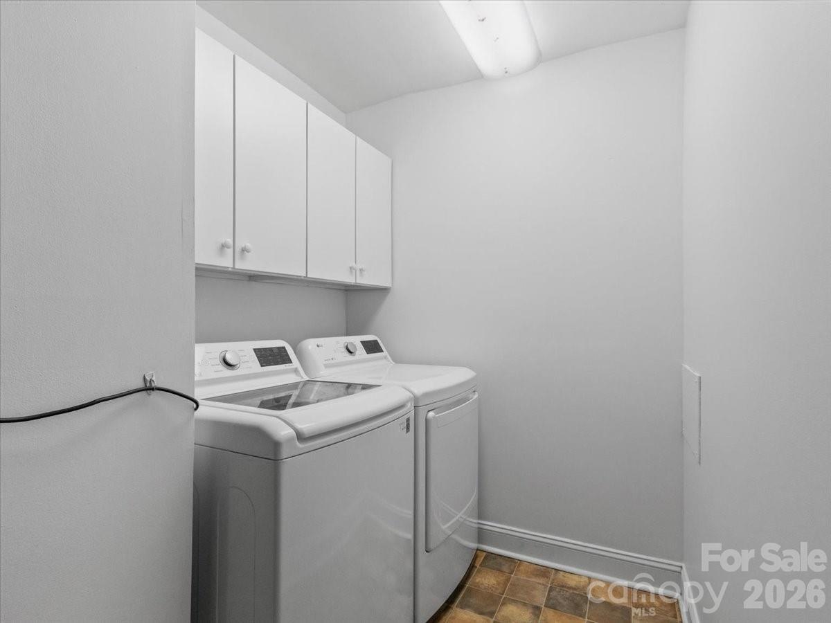 21 Ridge Terrace — Asheville