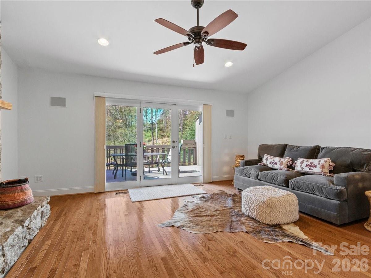 21 Ridge Terrace — Asheville