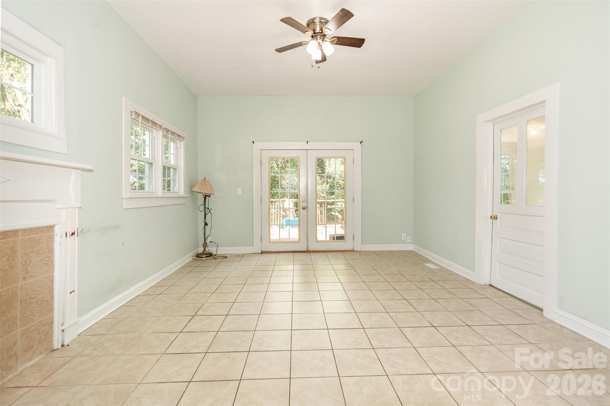 4030 Peachtree Street — Hickory Grove