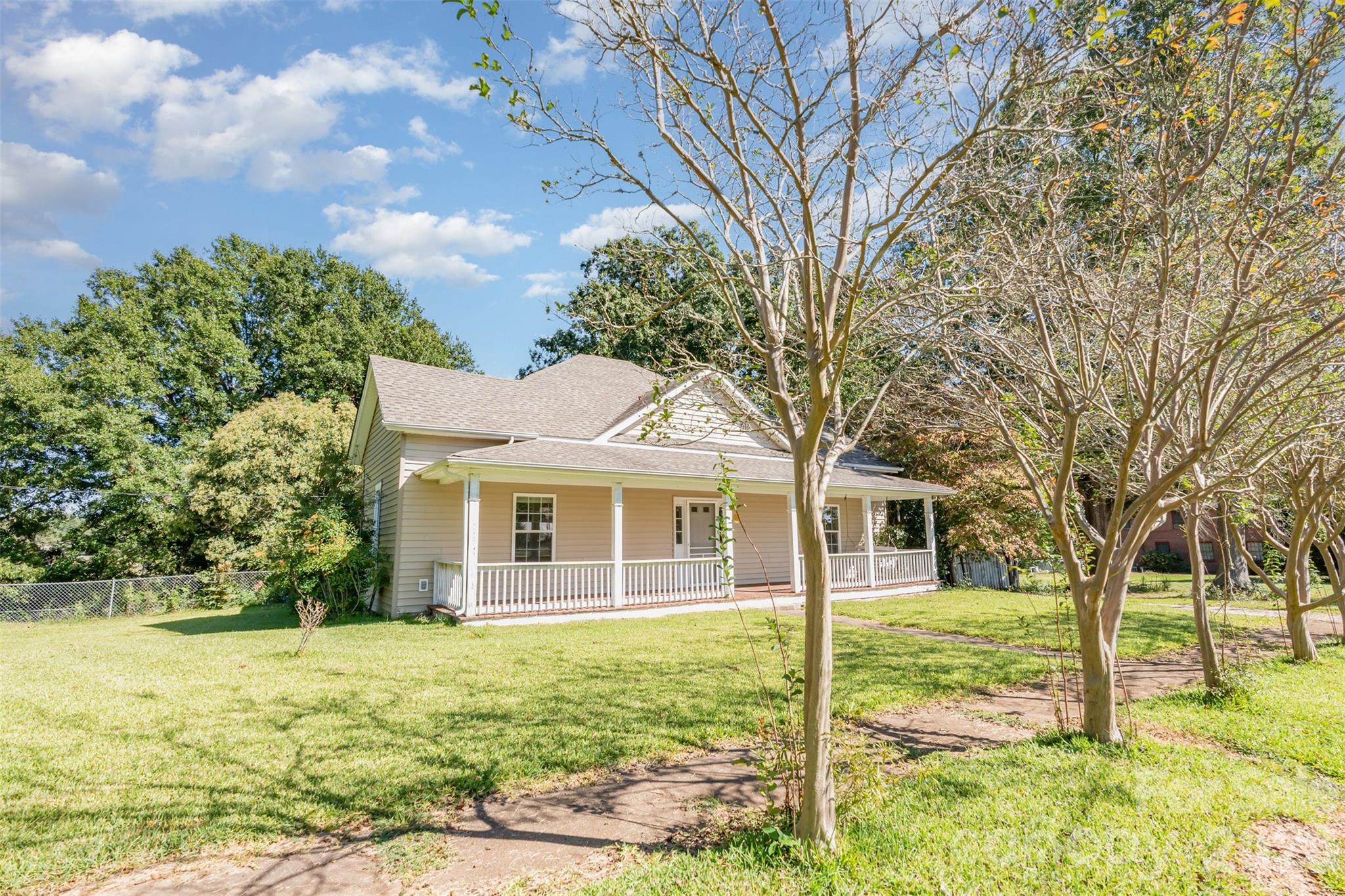 4030 Peachtree Street — Hickory Grove