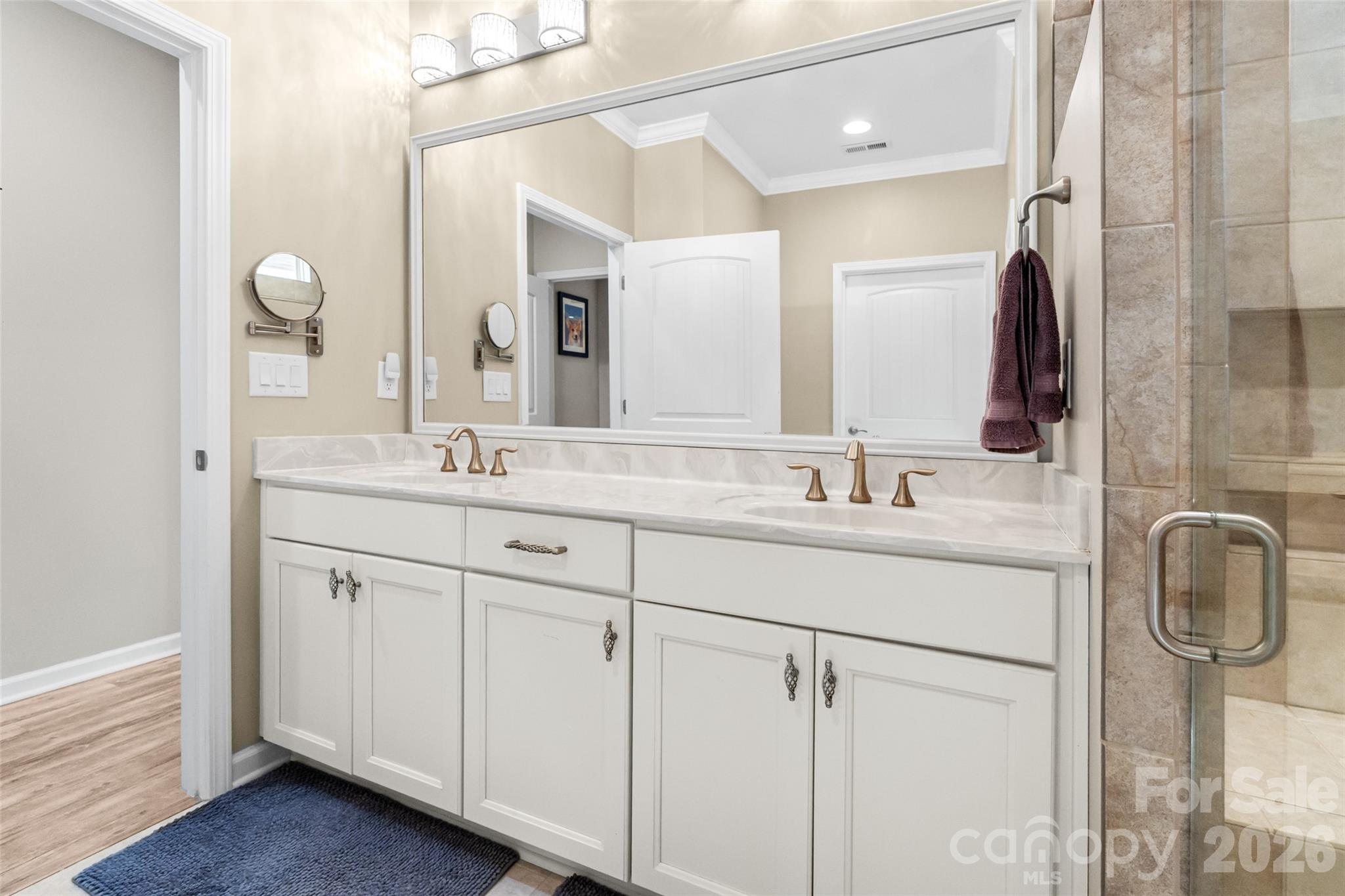 4803 Looking Glass Trail — Denver