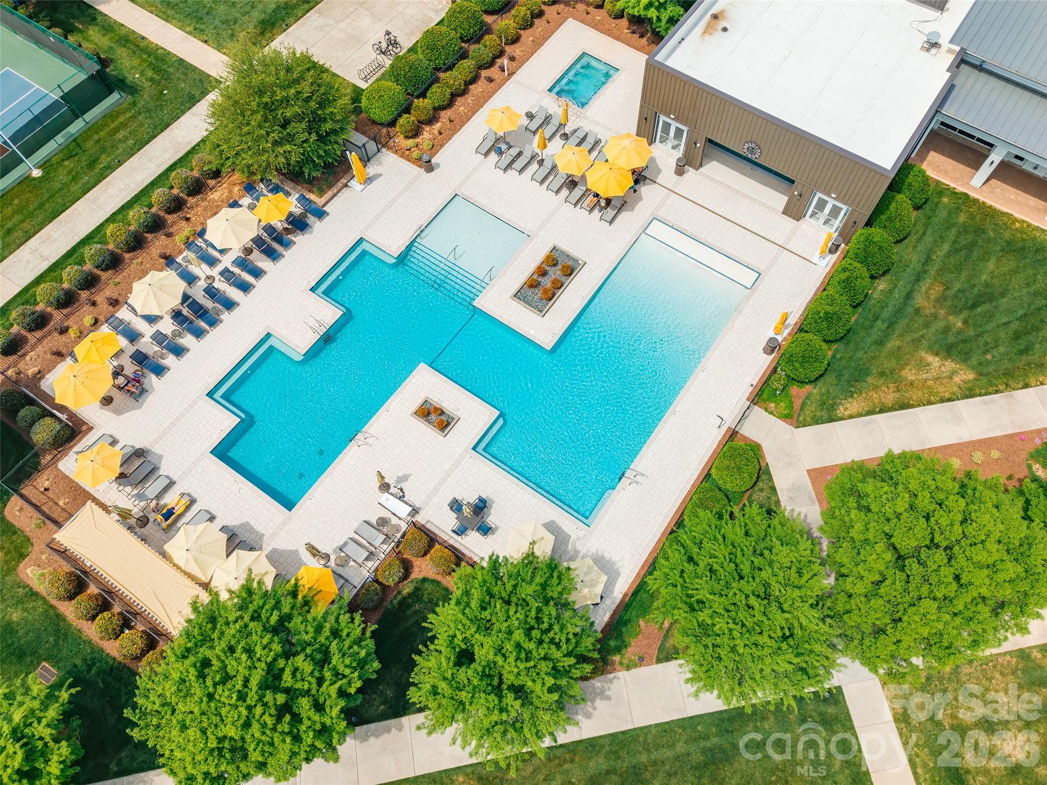 4803 Looking Glass Trail — Denver