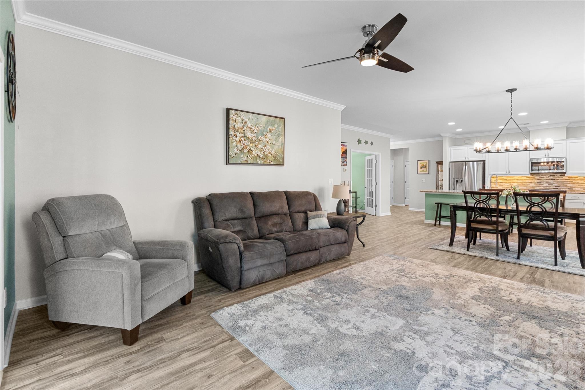 4803 Looking Glass Trail — Denver