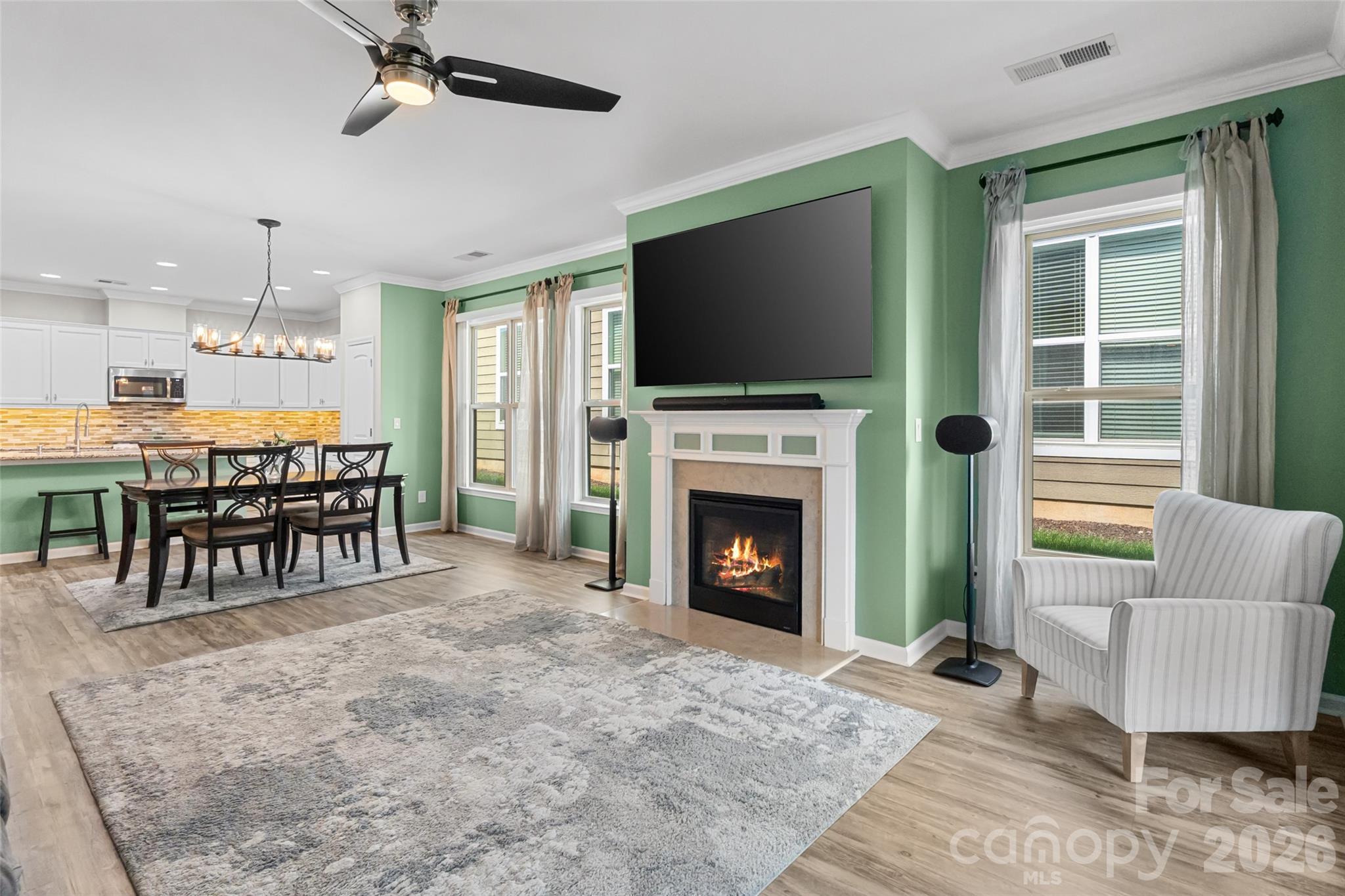 4803 Looking Glass Trail — Denver