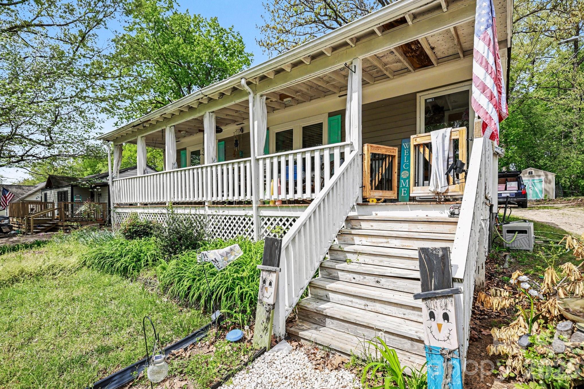 403 Oakdale Avenue — Kannapolis