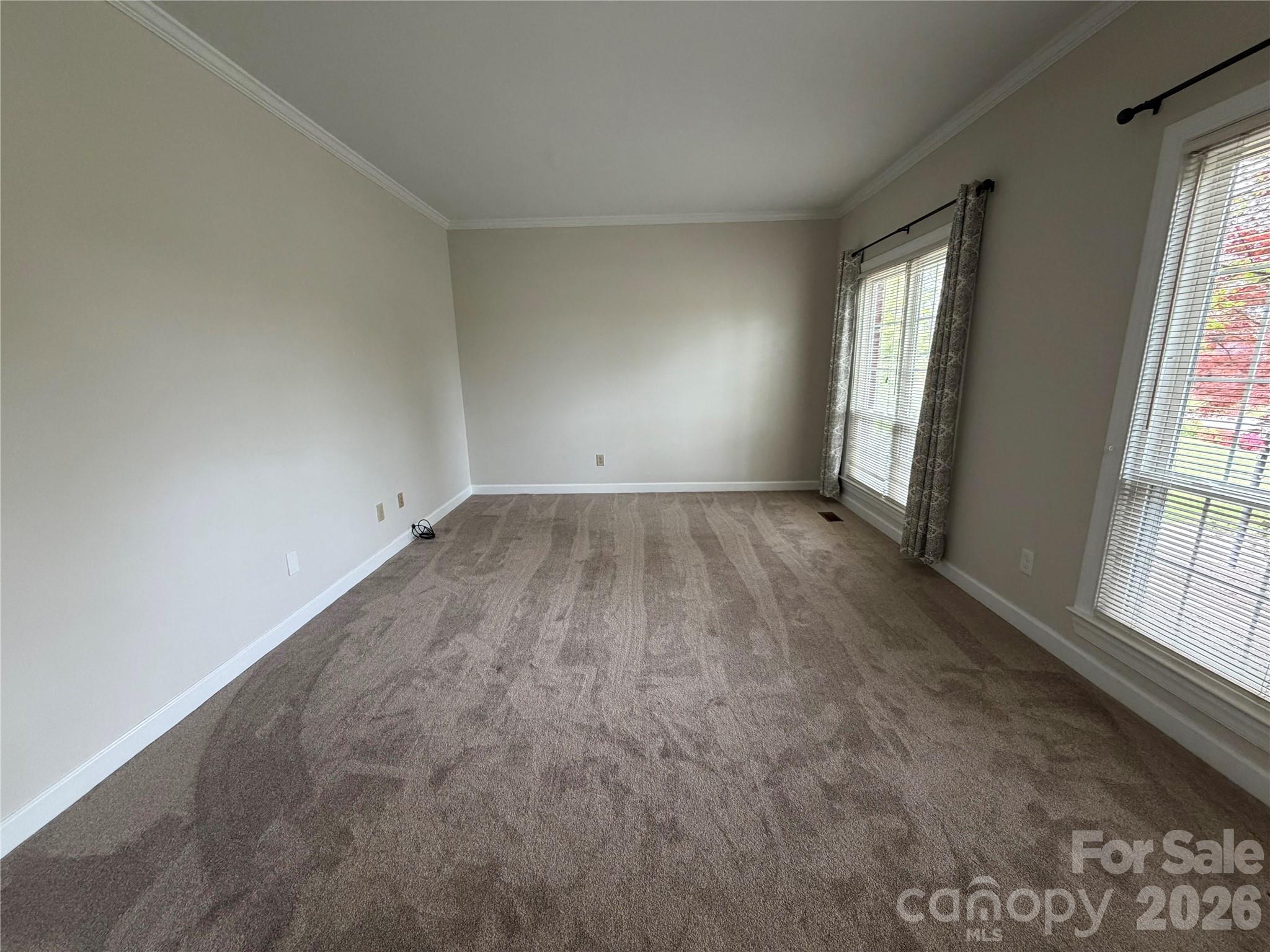 5954 Rathlin Court NW — Concord