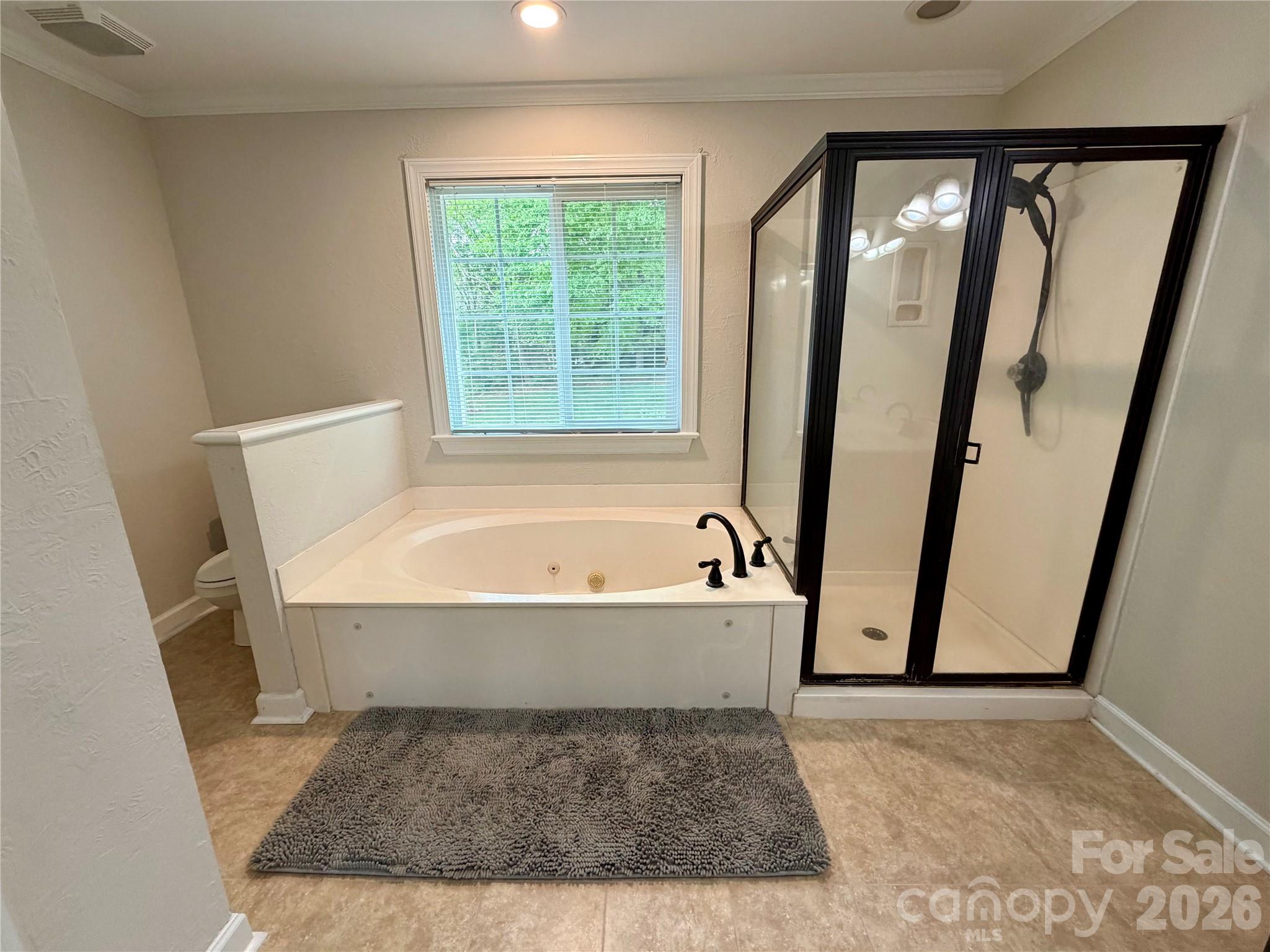 5954 Rathlin Court NW — Concord