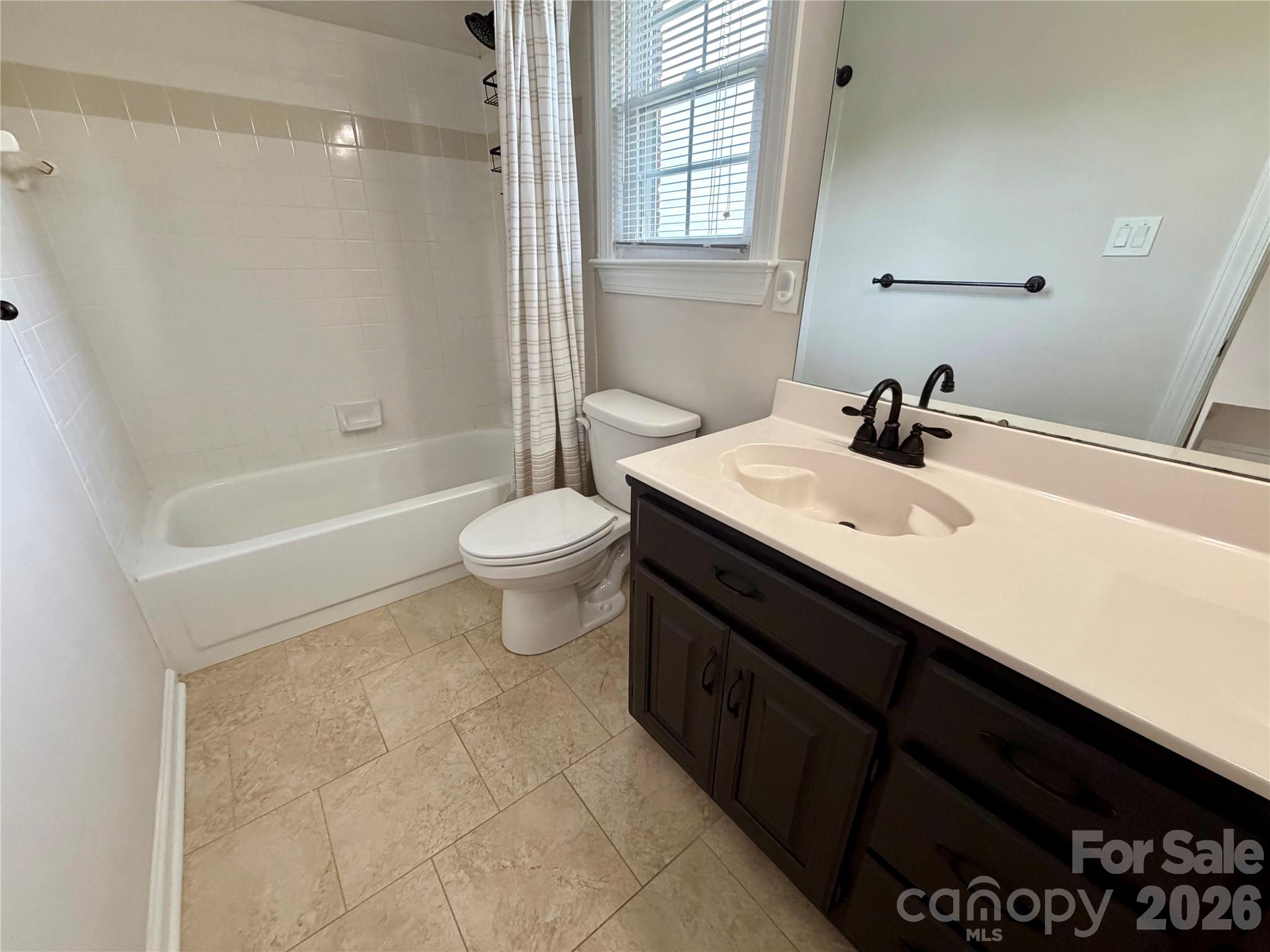 5954 Rathlin Court NW — Concord