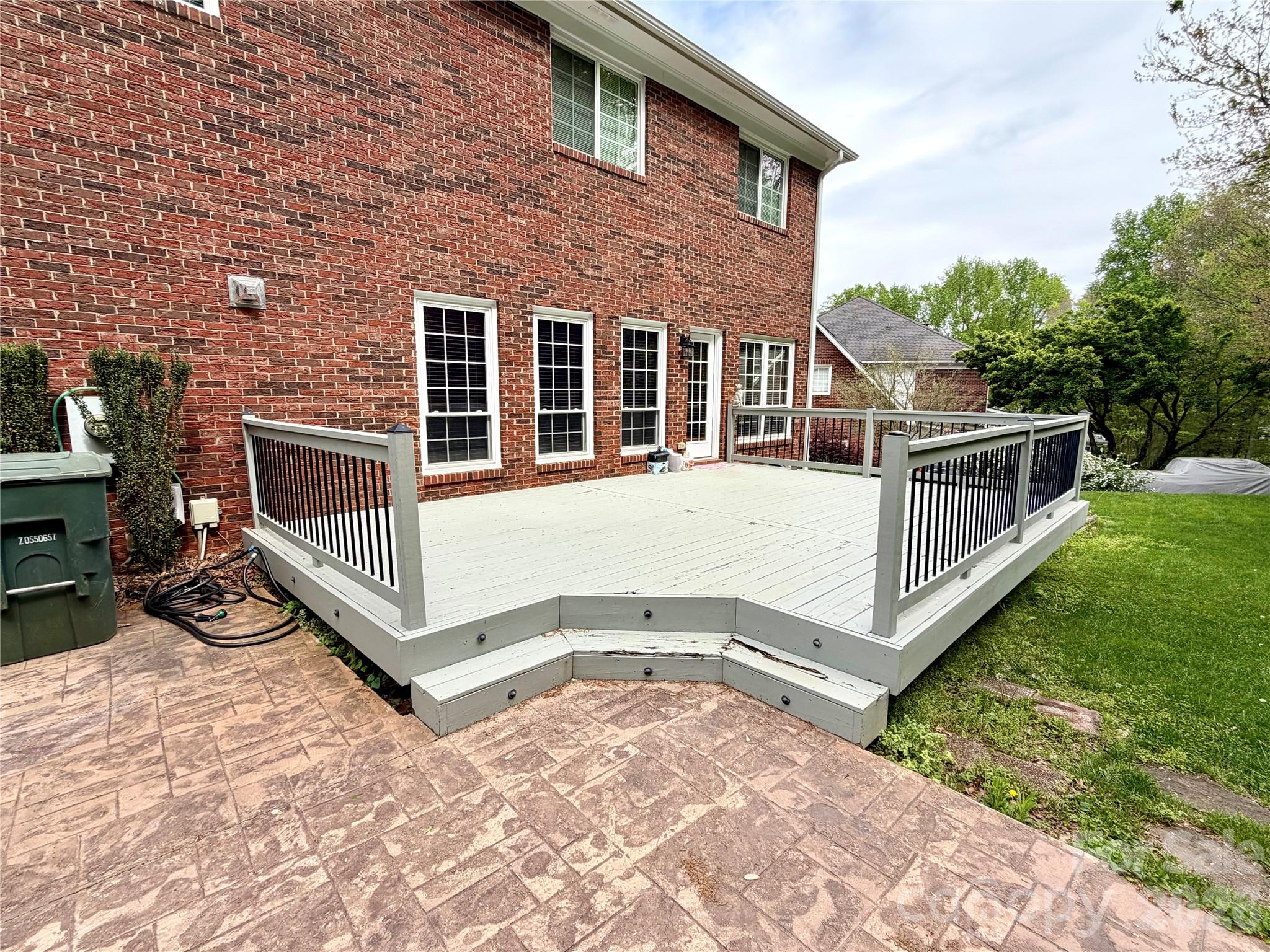 5954 Rathlin Court NW — Concord