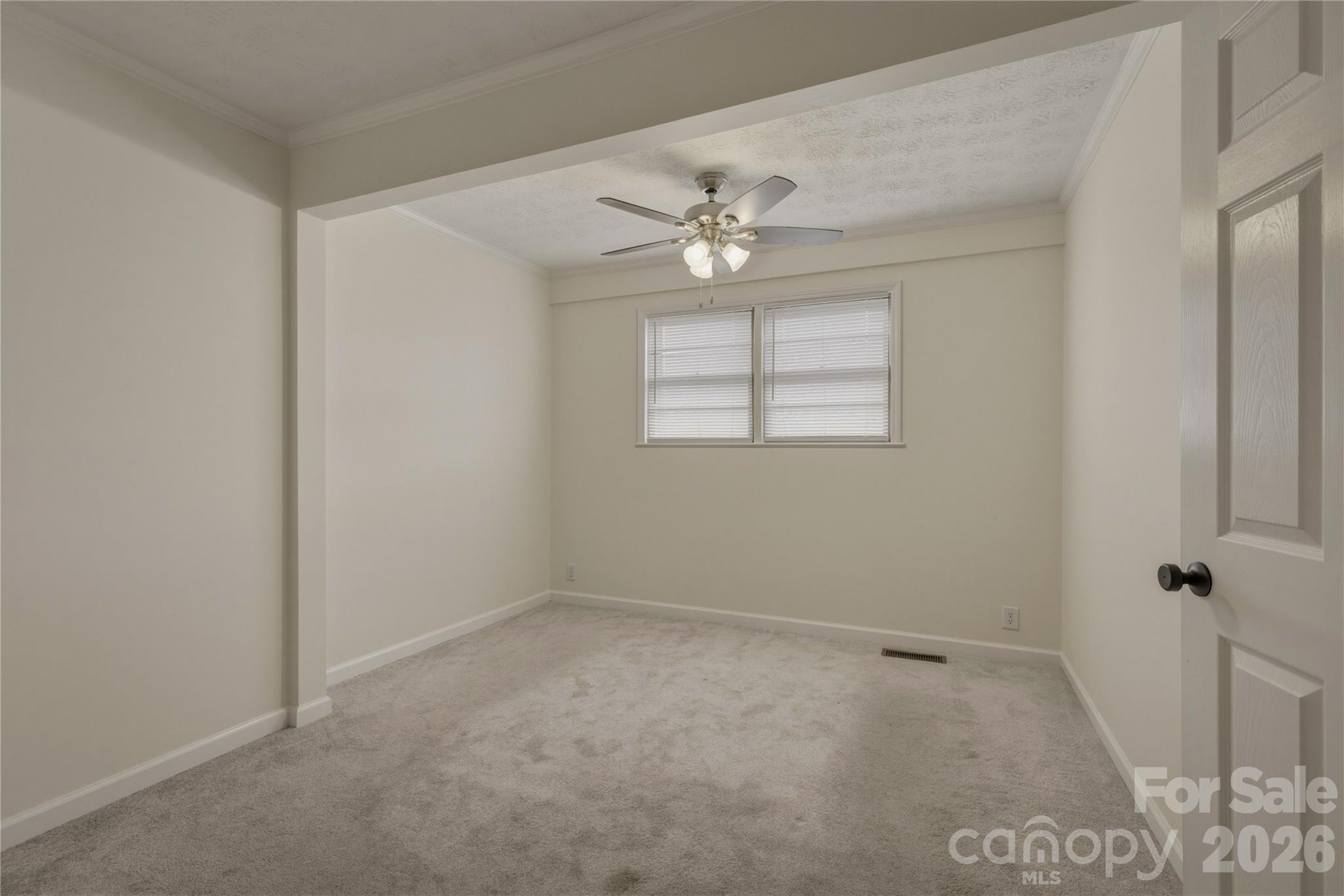 1348 Hibriten Drive SE — Lenoir