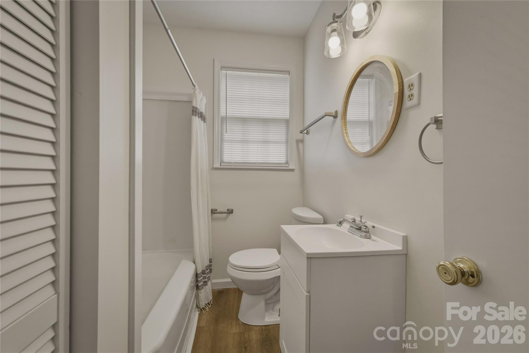 1348 Hibriten Drive SE — Lenoir