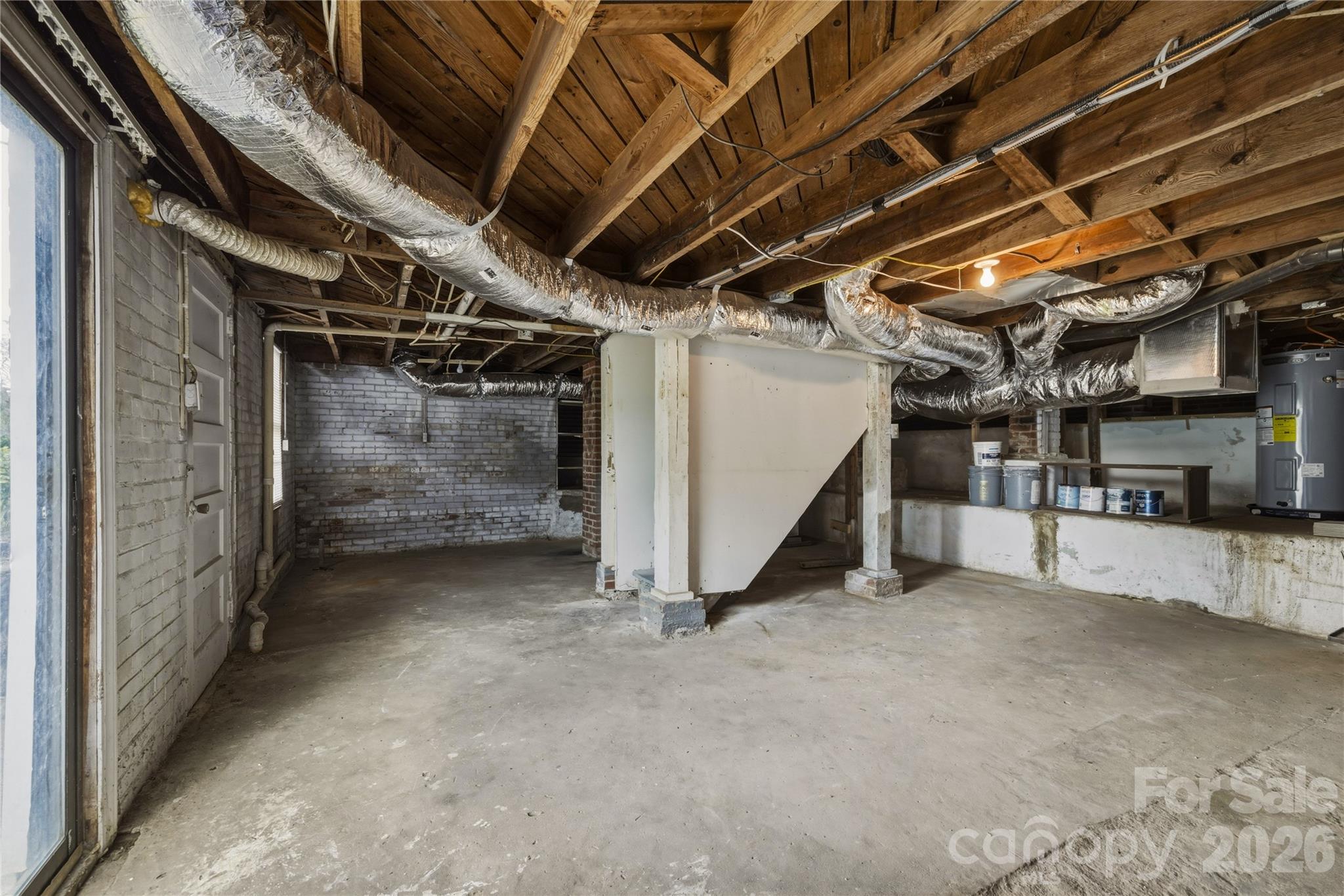 1348 Hibriten Drive SE — Lenoir