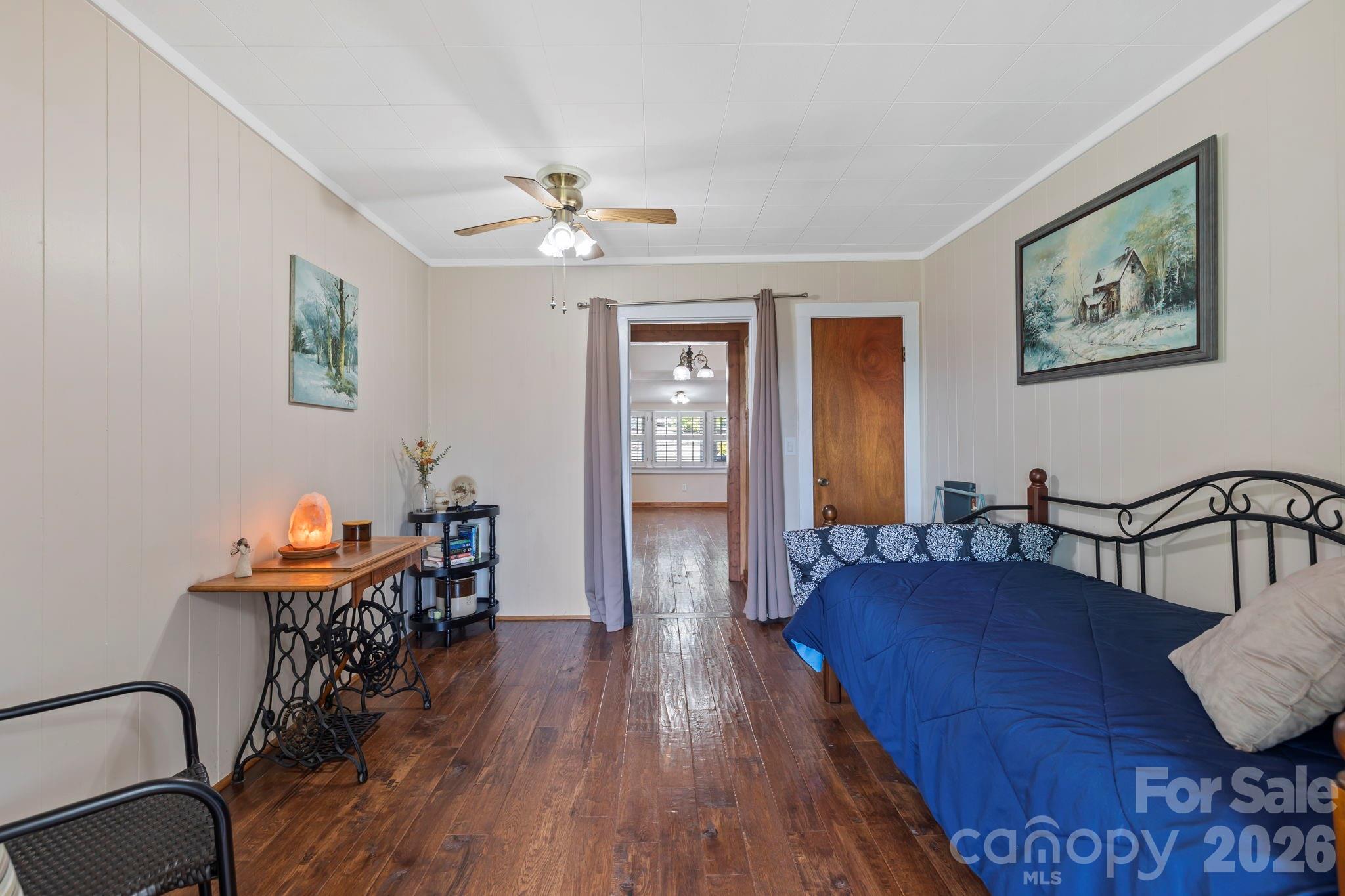 71 Laurel Mountain Road — Brevard