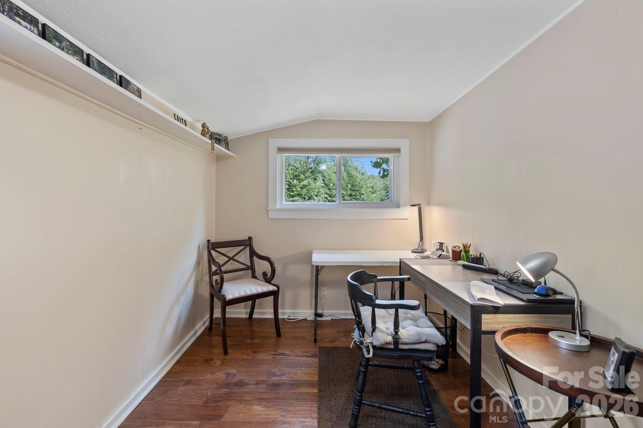 71 Laurel Mountain Road — Brevard