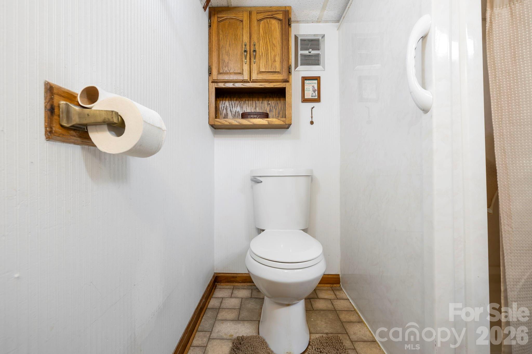 71 Laurel Mountain Road — Brevard