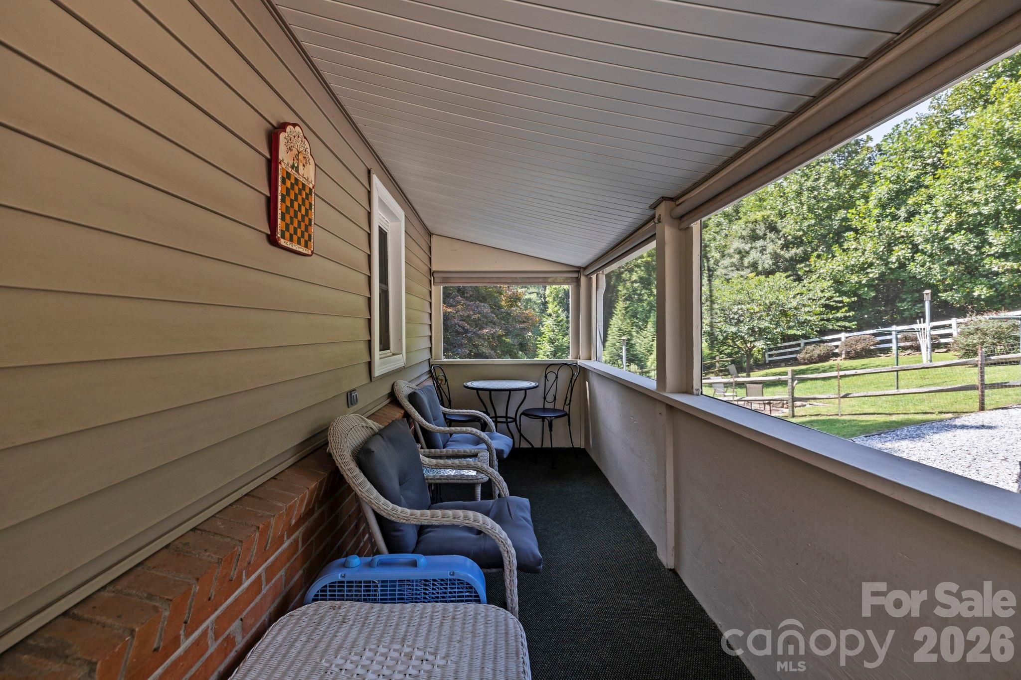 71 Laurel Mountain Road — Brevard