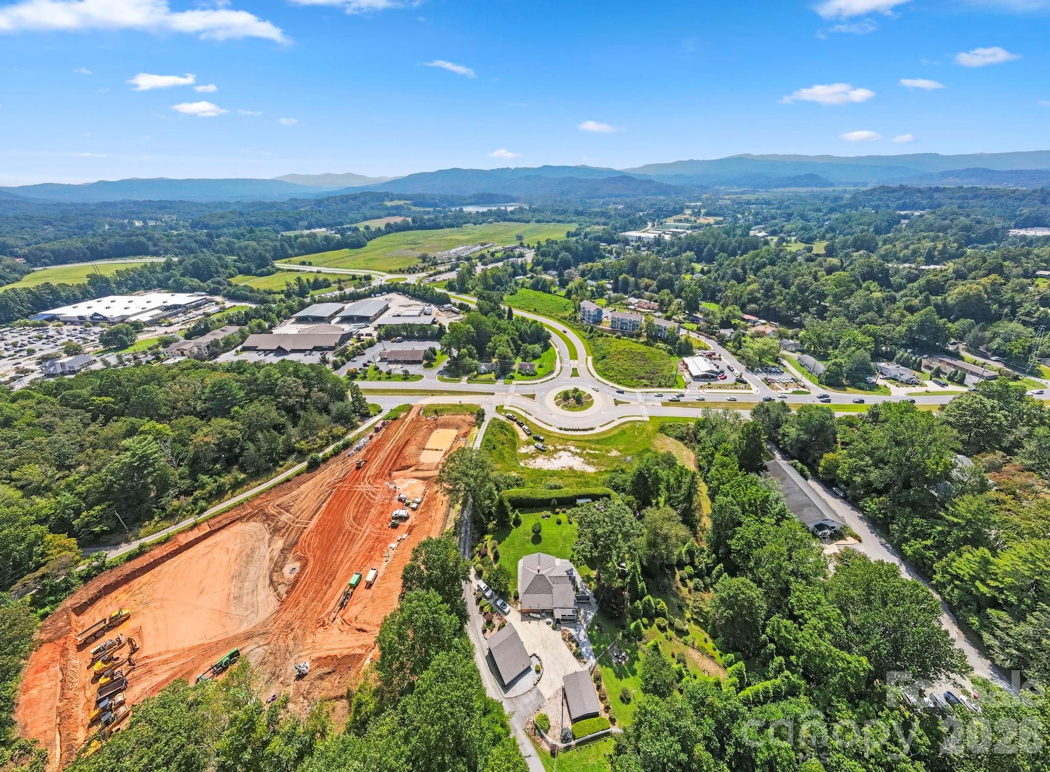 71 Laurel Mountain Road — Brevard